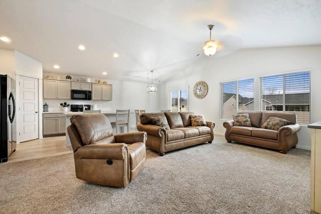 Beautiful Brand New Kuna Home! Extérieur photo