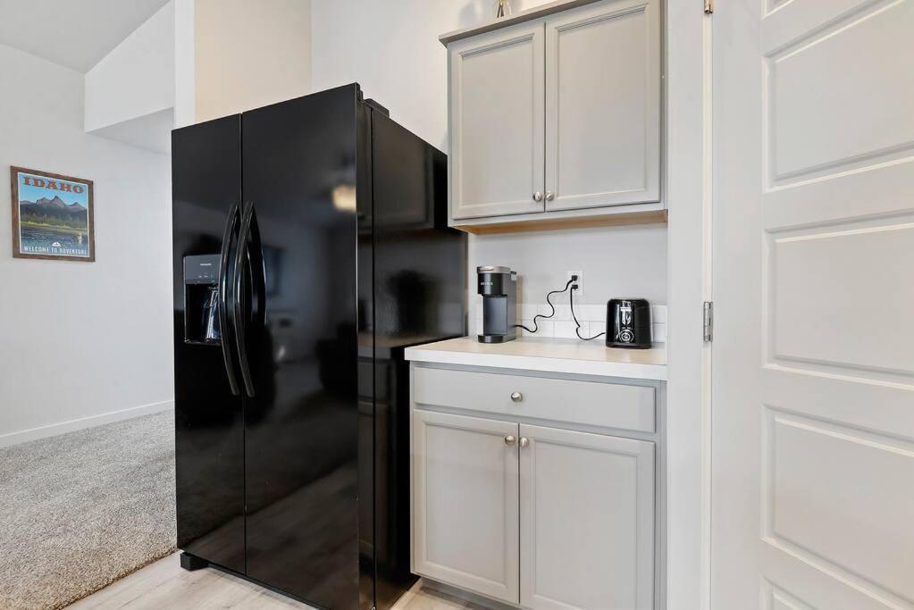 Beautiful Brand New Kuna Home! Extérieur photo
